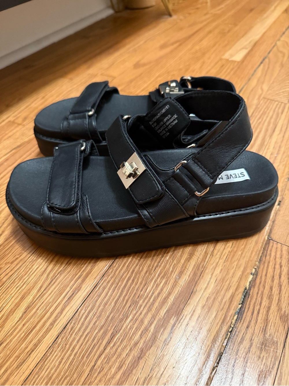 Steve Madden Black Platform Sandals